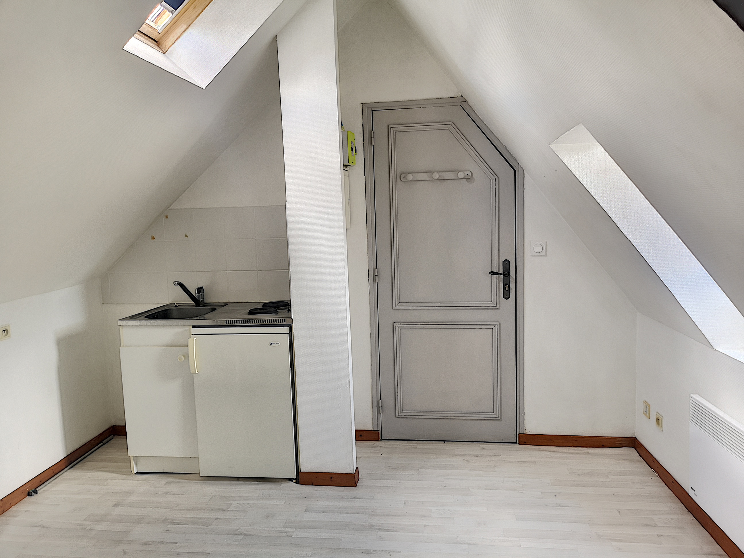 appartement à louer - 1 pièce - 17 m2 - TROYES - 10 - CHAMPAGNE-ARDENNE