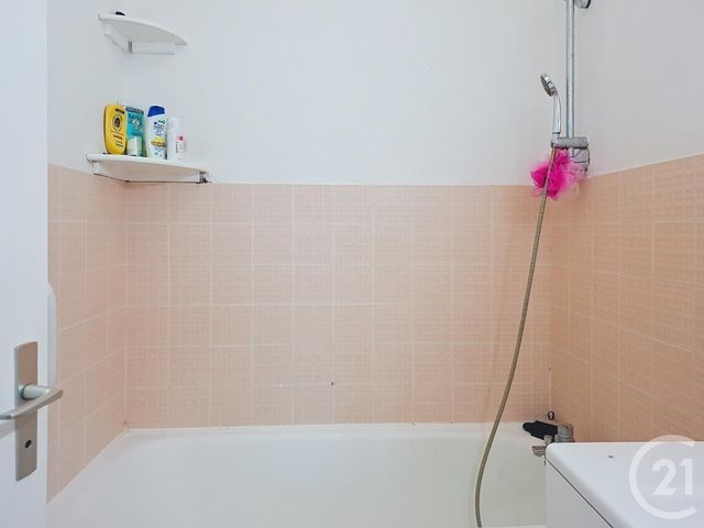 Appartement F2 à vendre - 2 pièces - 45,82 m2 - Vaux Le Penil - 77 - ILE-DE-FRANCE