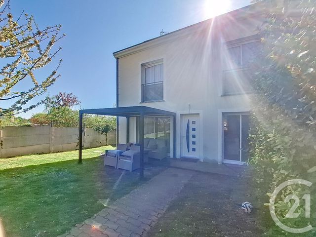 Maison à vendre - 5 pièces - 132 m2 - Melun - 77 - ILE-DE-FRANCE