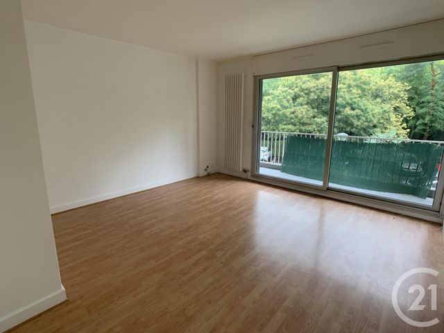 Afficher la photo en grand Appartement F2 à louer - 2 pièces - 43 m2 - VAUX LE PENIL - 77 - ILE-DE-FRANCE
