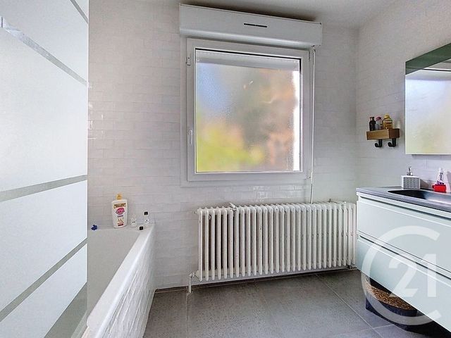 Maison &agrave; vendre - 8 pi&egrave;ces - 171 m2 - Melun - 77 - ILE-DE-FRANCE