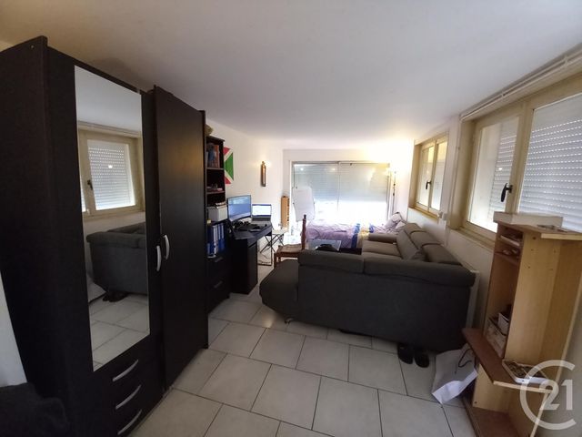 Afficher la photo en grand Immeuble à vendre - 264,23 m2 - Melun - 77 - ILE-DE-FRANCE