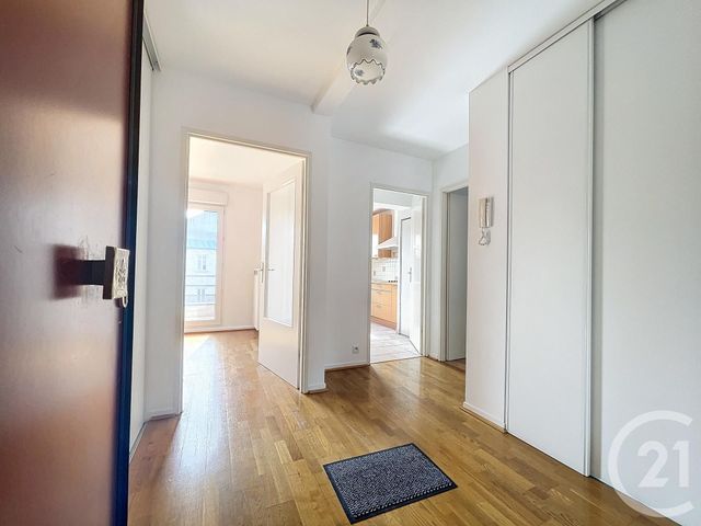 Appartement F4 à vendre - 4 pièces - 99 m2 - Melun - 77 - ILE-DE-FRANCE