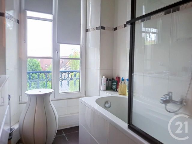 Maison à vendre - 10 pièces - 221,40 m2 - Melun - 77 - ILE-DE-FRANCE