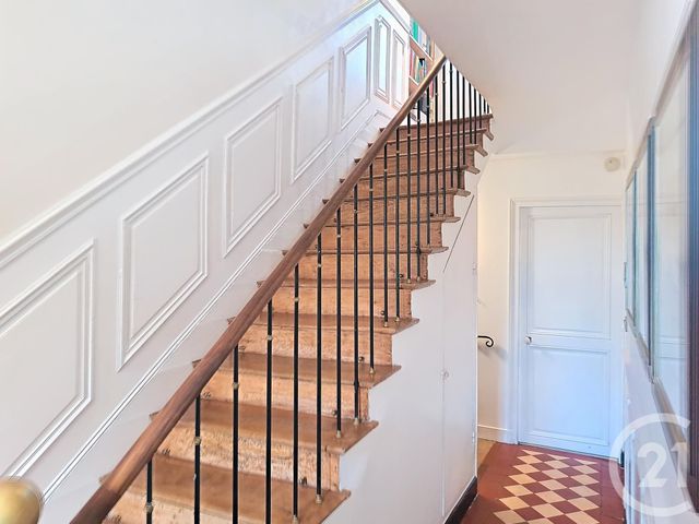 Maison à vendre - 10 pièces - 221,40 m2 - Melun - 77 - ILE-DE-FRANCE