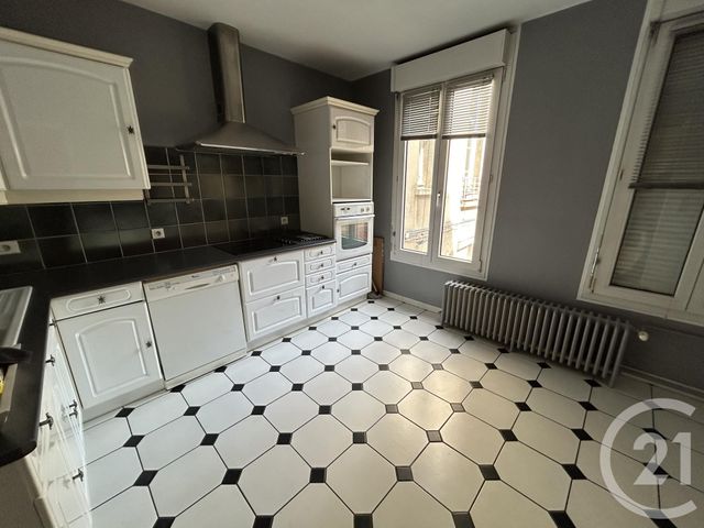 Immeuble à vendre - 311 m2 - Melun - 77 - ILE-DE-FRANCE