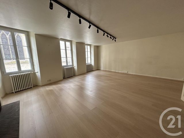 Immeuble à vendre - 311 m2 - Melun - 77 - ILE-DE-FRANCE