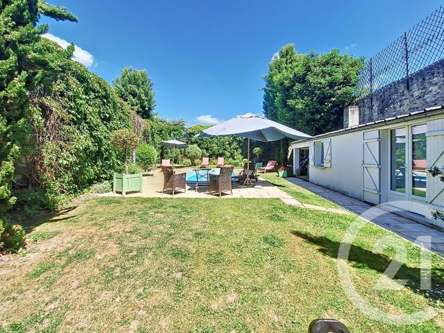 Maison à vendre - 8 pièces - 187 m2 - Melun - 77 - ILE-DE-FRANCE