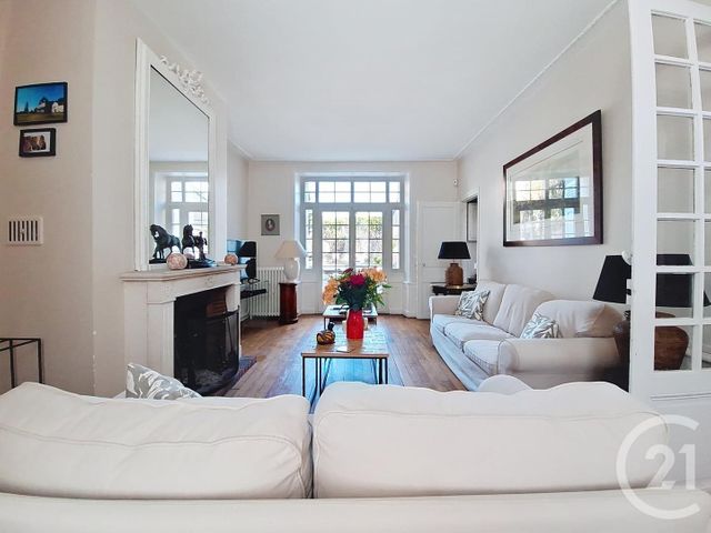 Maison à vendre - 8 pièces - 187 m2 - Melun - 77 - ILE-DE-FRANCE