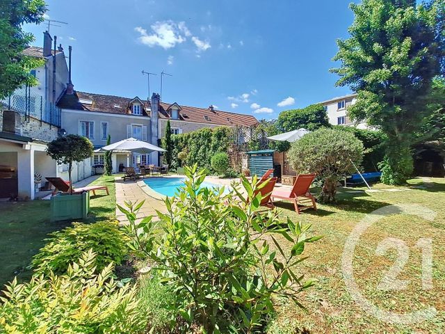 Maison à vendre - 8 pièces - 187 m2 - Melun - 77 - ILE-DE-FRANCE