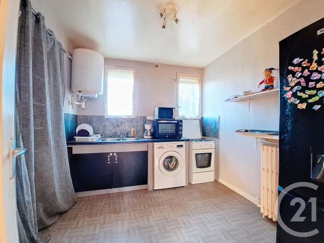 Appartement F3 à vendre - 3 pièces - 56,81 m2 - La Rochette - 77 - ILE-DE-FRANCE