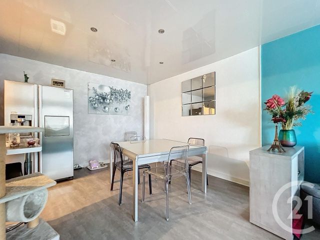 Appartement F5 à vendre - 6 pièces - 120,08 m2 - Melun - 77 - ILE-DE-FRANCE