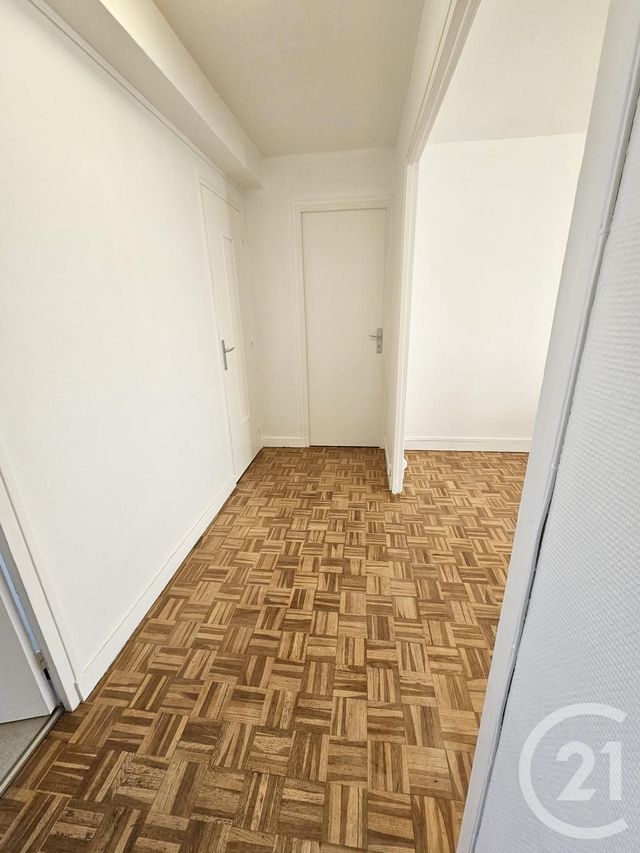 Appartement &agrave; vendre - 3 pi&egrave;ces - 55 m2 - Melun - 77 - ILE-DE-FRANCE