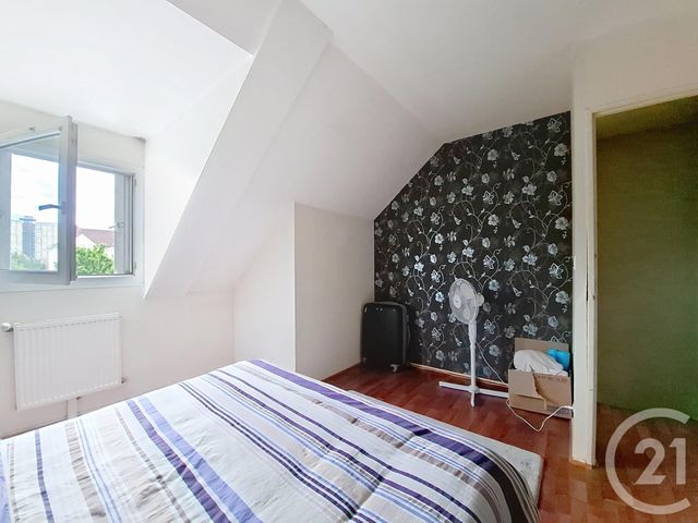 Maison à vendre - 5 pièces - 93,77 m2 - Melun - 77 - ILE-DE-FRANCE