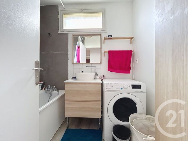 Appartement &agrave; vendre - 3 pi&egrave;ces - 72,31 m2 - Melun - 77 - ILE-DE-FRANCE