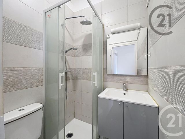 Appartement F1 &agrave; louer - 1 pi&egrave;ce - 14,20 m2 - Melun - 77 - ILE-DE-FRANCE