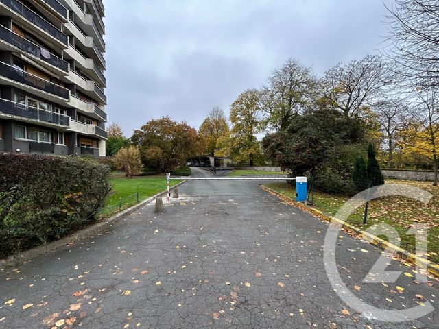 Parking à vendre LE MEE SUR SEINE