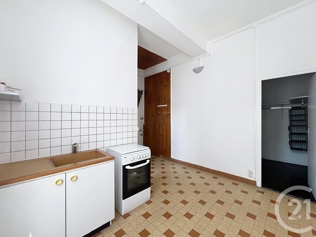 Afficher la photo en grand Appartement F2 bis à vendre - 2 pièces - 42,19 m2 - Melun - 77 - ILE-DE-FRANCE