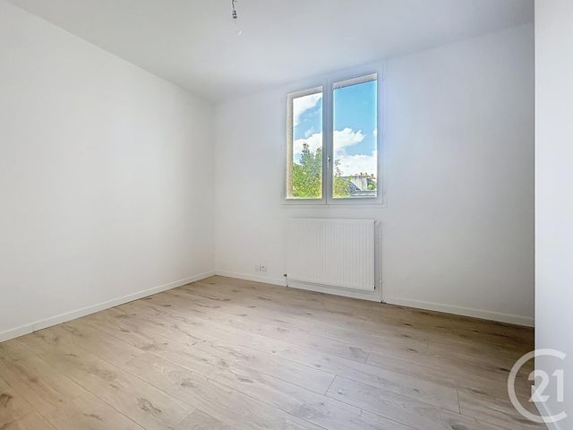 Afficher la photo en grand Appartement F2 à vendre - 2 pièces - 43,25 m2 - Melun - 77 - ILE-DE-FRANCE