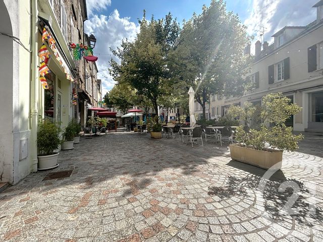 Afficher la photo en grand Appartement F2 à vendre - 2 pièces - 43,25 m2 - Melun - 77 - ILE-DE-FRANCE