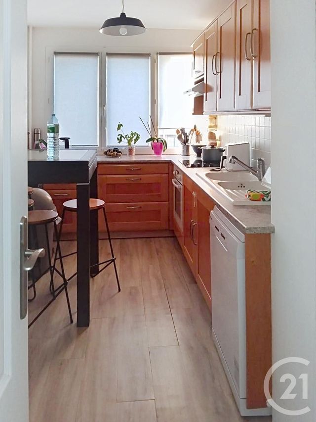 Afficher la photo en grand Appartement F3 à vendre - 3 pièces - 62,68 m2 - Melun - 77 - ILE-DE-FRANCE