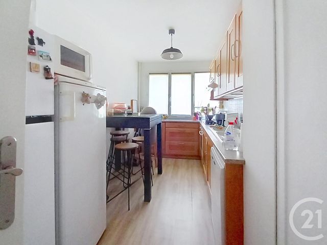 Afficher la photo en grand Appartement F3 à vendre - 3 pièces - 62,68 m2 - Melun - 77 - ILE-DE-FRANCE