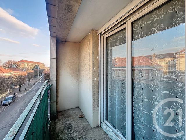 Appartement F2 &agrave; louer - 2 pi&egrave;ces - 42,22 m2 - Melun - 77 - ILE-DE-FRANCE