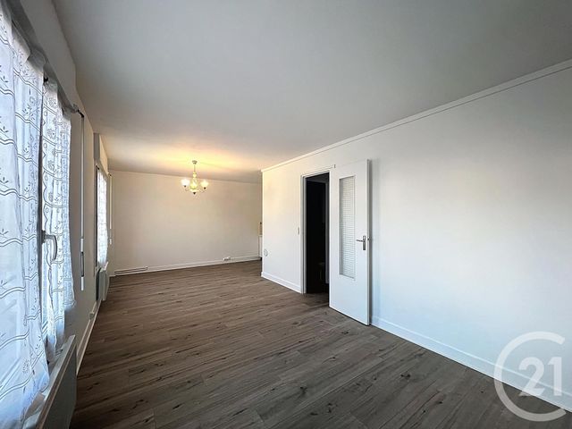 Appartement F2 &agrave; louer - 2 pi&egrave;ces - 42,22 m2 - Melun - 77 - ILE-DE-FRANCE