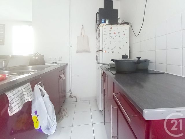 Afficher la photo en grand Appartement F2 à vendre - 2 pièces - 38 m2 - Melun - 77 - ILE-DE-FRANCE