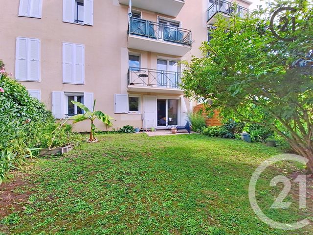 Appartement F2 à louer - 3 pièces - 47 m2 - Melun - 77 - ILE-DE-FRANCE
