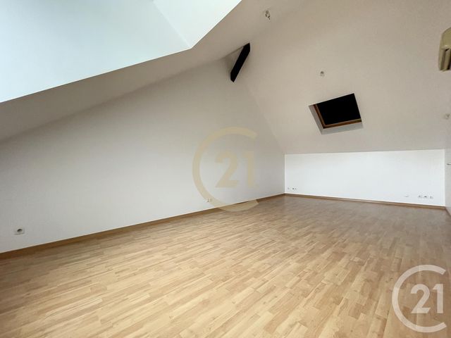 Appartement F3 à louer - 3 pièces - 67,50 m2 - Melun - 77 - ILE-DE-FRANCE