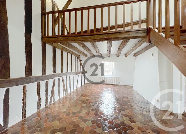 Appartement F2 à louer MELUN