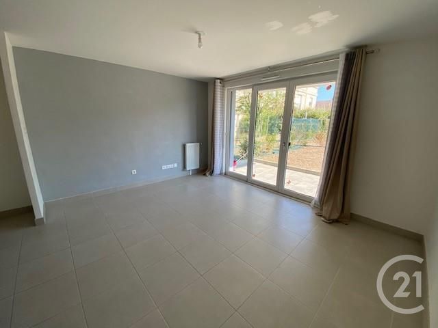 Appartement F2 à louer - 2 pièces - 41,55 m2 - Melun - 77 - ILE-DE-FRANCE