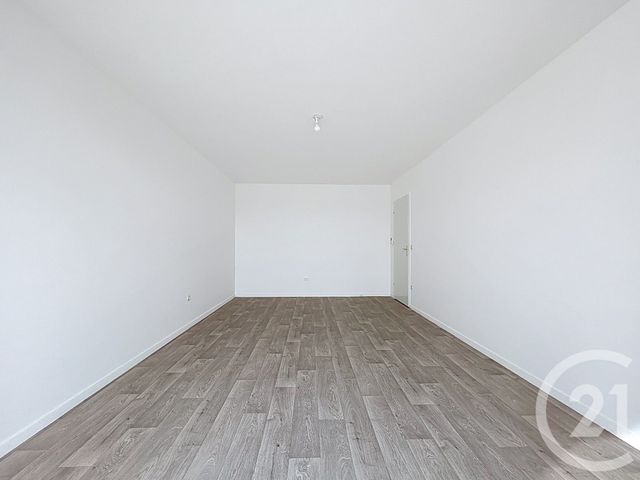Appartement F3 à vendre - 3 pièces - 65,21 m2 - Melun - 77 - ILE-DE-FRANCE