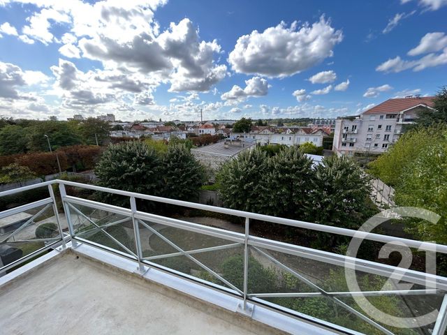 Appartement F3 à vendre - 3 pièces - 65,21 m2 - Melun - 77 - ILE-DE-FRANCE