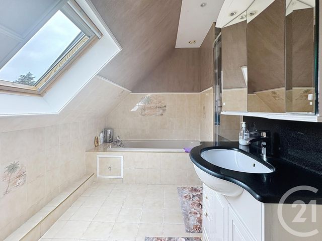 Maison à vendre - 6 pièces - 110 m2 - Vaux Le Penil - 77 - ILE-DE-FRANCE