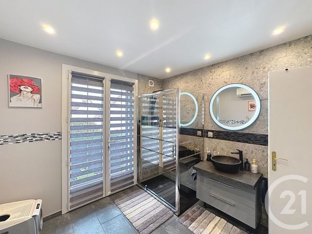 Maison à vendre - 6 pièces - 110 m2 - Vaux Le Penil - 77 - ILE-DE-FRANCE