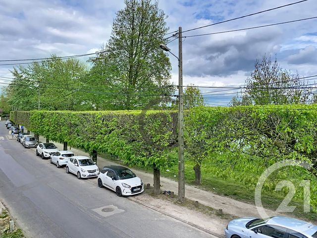 Appartement Duplex &agrave; louer - 4 pi&egrave;ces - 63,88 m2 - Le Mee Sur Seine - 77 - ILE-DE-FRANCE