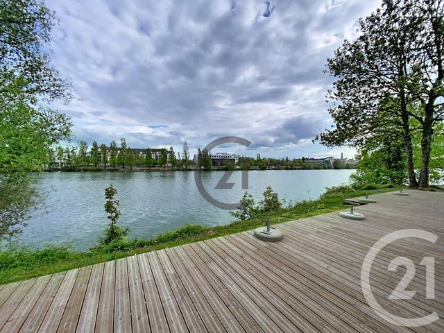 Appartement Duplex &agrave; louer - 4 pi&egrave;ces - 63,88 m2 - Le Mee Sur Seine - 77 - ILE-DE-FRANCE