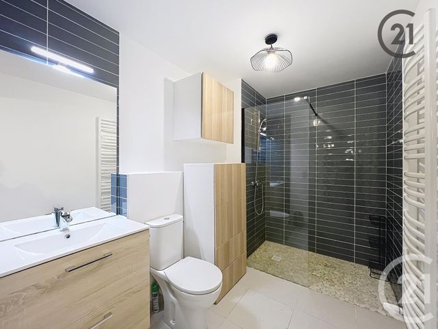 Appartement F2 à louer - 2 pièces - 40,60 m2 - Dammarie Les Lys - 77 - ILE-DE-FRANCE