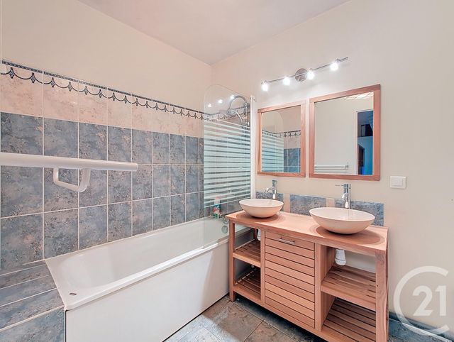 Appartement F3 à vendre - 3 pièces - 64 m2 - Cesson - 77 - ILE-DE-FRANCE