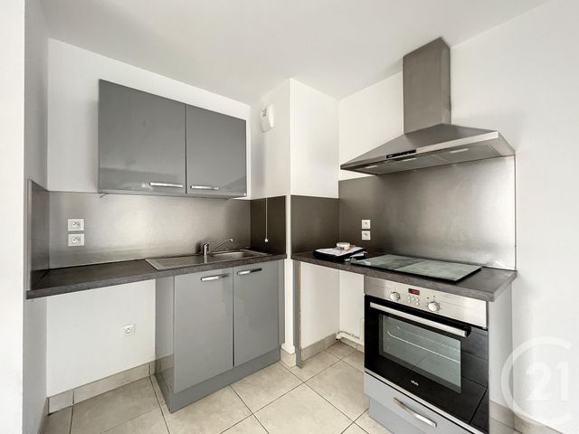 Appartement F2 à louer - 2 pièces - 41,15 m2 - Melun - 77 - ILE-DE-FRANCE