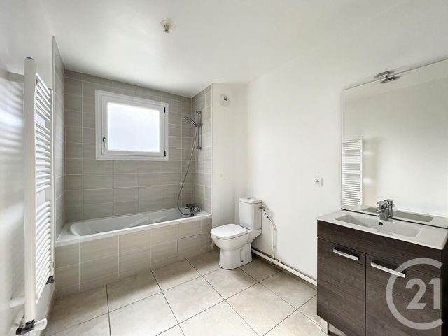 Appartement F2 à louer - 2 pièces - 41,15 m2 - Melun - 77 - ILE-DE-FRANCE