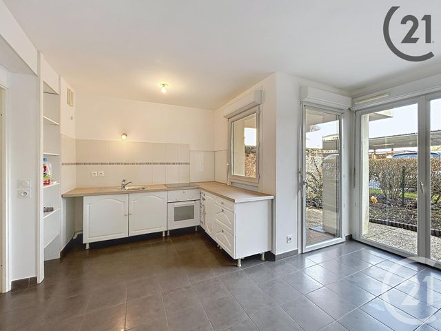 Appartement F1 à louer - 1 pièce - 30,75 m2 - Savigny Le Temple - 77 - ILE-DE-FRANCE