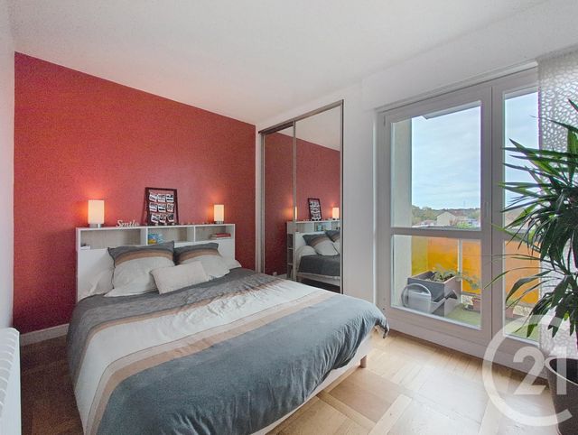 Appartement F4 à vendre - 4 pièces - 85,60 m2 - Melun - 77 - ILE-DE-FRANCE