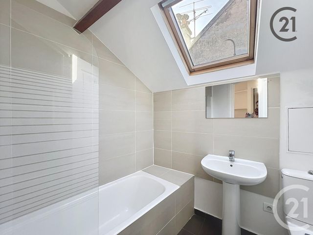 Afficher la photo en grand Appartement F2 à louer - 2 pièces - 35,03 m2 - Melun - 77 - ILE-DE-FRANCE