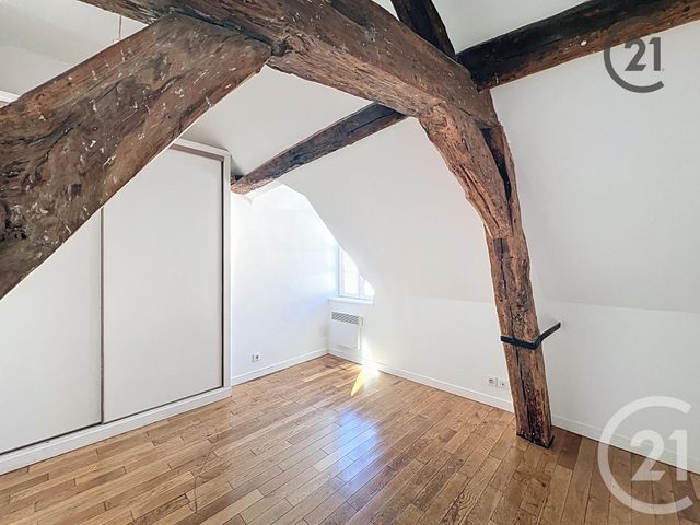 Afficher la photo en grand Appartement F2 à louer - 2 pièces - 35,03 m2 - Melun - 77 - ILE-DE-FRANCE