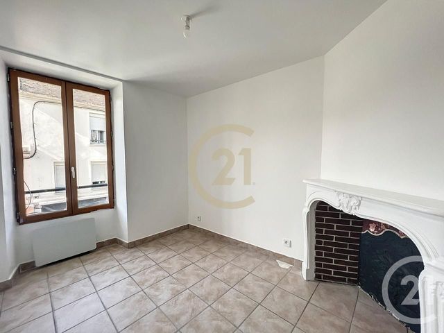 Afficher la photo en grand Appartement Duplex à louer - 3 pièces - 41 m2 - Melun - 77 - ILE-DE-FRANCE