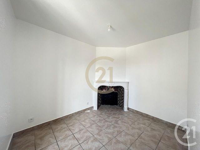 Afficher la photo en grand Appartement Duplex à louer - 3 pièces - 41 m2 - Melun - 77 - ILE-DE-FRANCE