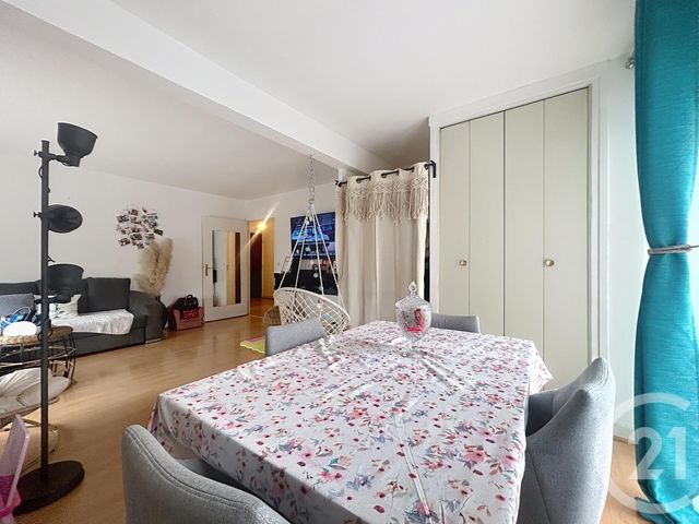 Appartement F3 &agrave; vendre - 4 pi&egrave;ces - 75,23 m2 - Melun - 77 - ILE-DE-FRANCE
